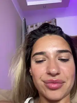 ItalianGirl online show from 09/20/25, 08:43