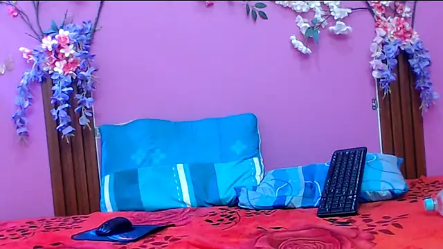 skinnysofia18 online show from 09/11/25, 01:22