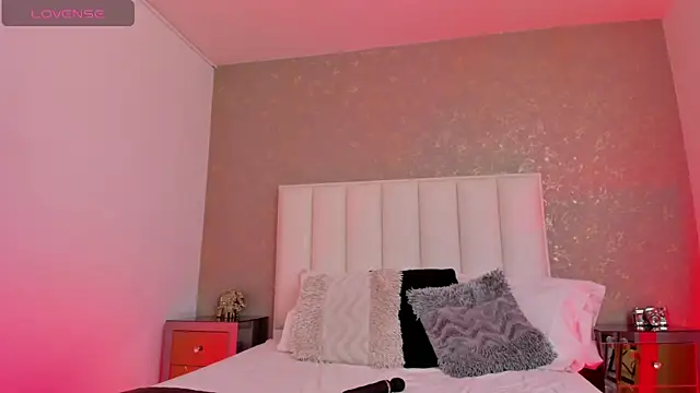 KaylieBrooks online show from 12/19/25, 04:14