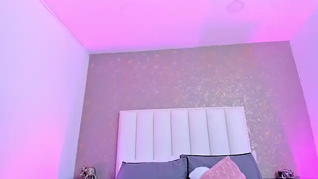 KaylieBrooks online show from 04/21/26, 01:42