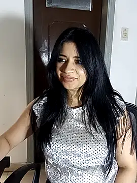 ValerieLove  online show from 09/12/25, 07:58