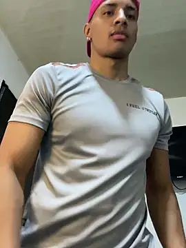 Snapshot of Smith_Fitness chatting on 05/17/26, 07:10 Smith Fitness online show from 05/17/26, 07:10