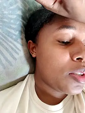 Snapshot of MoniqueMulberry chatting on 10/04/25, 06:28 MoniqueMulberry online show from 10/04/25, 06:28