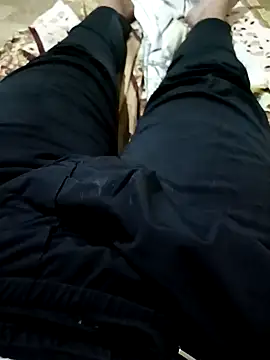 Snapshot of anis3g4 chatting on 09/20/25, 03:24 anis3g4 online show from 09/20/25, 03:24