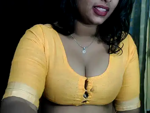 Snapshot of DearKimmi chatting on 12/31/24, 03:23 DearKimmi online show from 12/31/24, 03:23