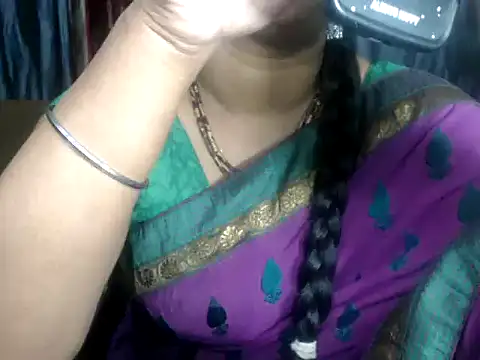 Snapshot of DearKimmi chatting on 02/06/25, 08:45 DearKimmi online show from 02/06/25, 08:45