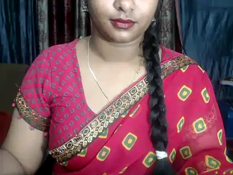 Snapshot of DearKimmi chatting on 02/11/25, 04:56 DearKimmi online show from 02/11/25, 04:56