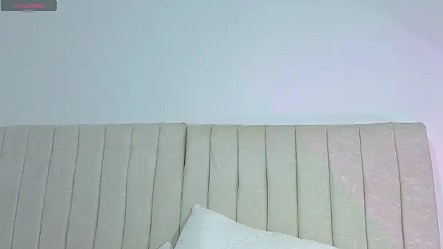 Snapshot of Paulaboterom chatting on 07/14/26, 06:02 Paulaboterom online show from 07/14/26, 06:02