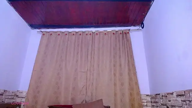 DaraKat18 online show from 11/12/25, 10:09