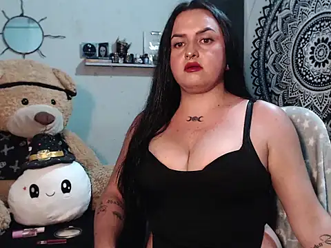 Snapshot of GoddessFabiola chatting on 09/29/25, 12:21 GoddessFabiola online show from 09/29/25, 12:21