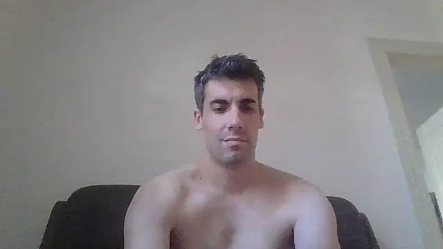 Snapshot of JulioIsHere4you chatting on 09/27/25, 02:00 JulioIsHere4you online show from 09/27/25, 02:00
