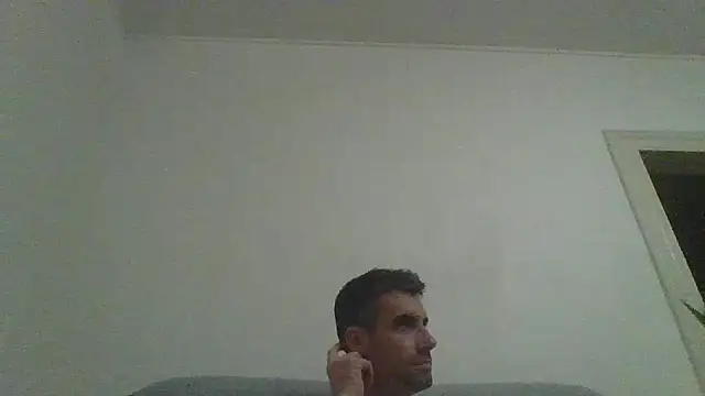 Snapshot of JulioIsHere4you chatting on 10/26/25, 01:55 JulioIsHere4you online show from 10/26/25, 01:55