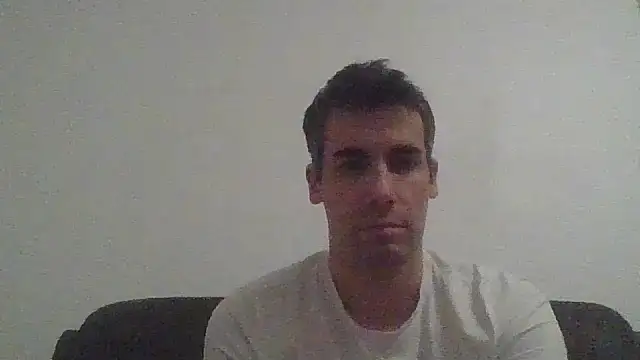 Snapshot of JulioIsHere4you chatting on 11/21/25, 08:18 JulioIsHere4you online show from 11/21/25, 08:18