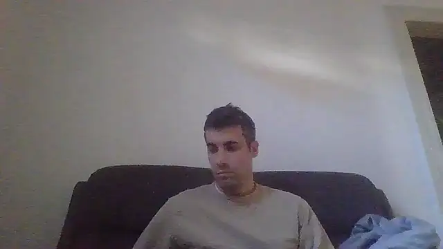 Snapshot of JulioIsHere4you chatting on 01/16/26, 10:41 JulioIsHere4you online show from 01/16/26, 10:41