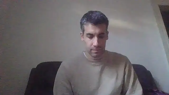 Snapshot of JulioIsHere4you chatting on 01/17/26, 10:20 JulioIsHere4you online show from 01/17/26, 10:20