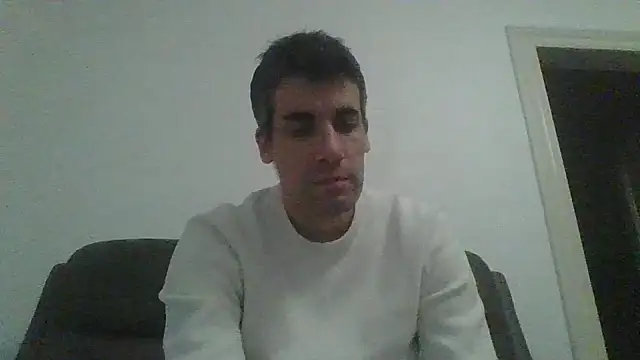 Snapshot of JulioIsHere4you chatting on 02/07/26, 12:14 JulioIsHere4you online show from 02/07/26, 12:14