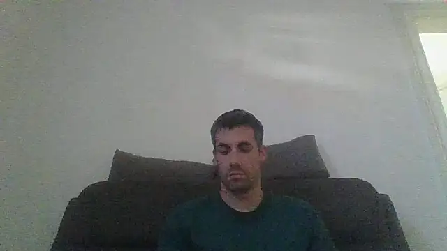Snapshot of JulioIsHere4you chatting on 05/22/26, 08:53 JulioIsHere4you online show from 05/22/26, 08:53