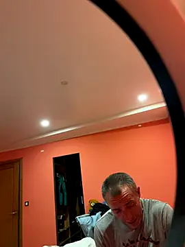 ruberofre online show from 09/24/25, 10:02