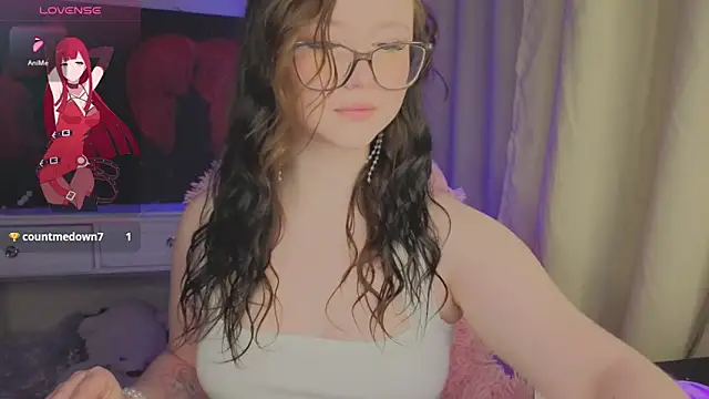 Snapshot of hornyprincess19 chatting on 10/17/25, 12:41 hornyprincess19 online show from 10/17/25, 12:41