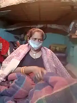 CUTE-004 online show from 12/17/25, 04:57