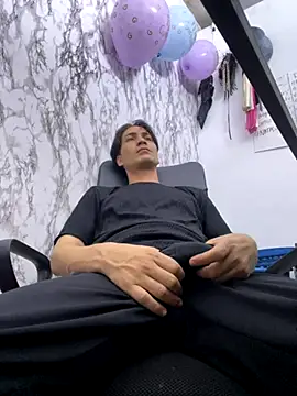 StevenHumps online show from 10/11/25, 07:51