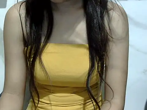 Snapshot of SEXYGUDIYA chatting on 09/10/25, 04:29 SEXYGUDIYA online show from 09/10/25, 04:29