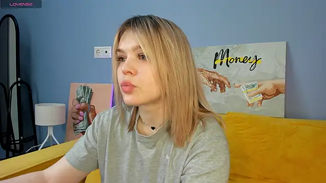 Jerry-Hall online show from 04/22/26, 01:08