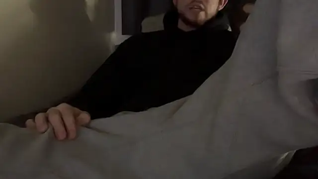 Snapshot of twinkydave chatting on 11/25/25, 06:19 twinkydave online show from 11/25/25, 06:19