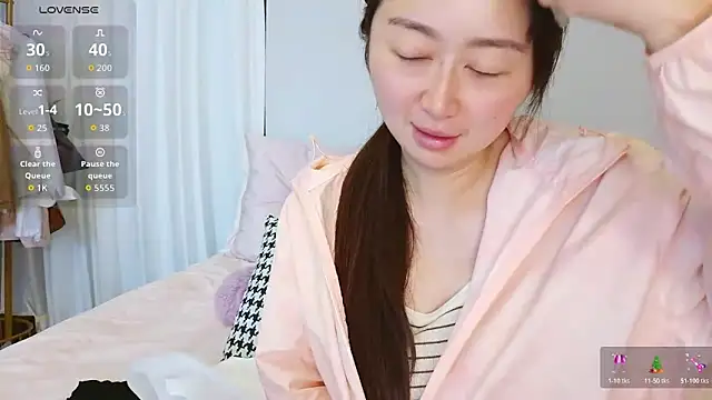 Snapshot of Diva_VVN chatting on 06/12/26, 11:57 Diva VVN online show from 06/12/26, 11:57