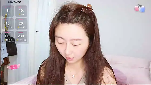Snapshot of Diva_VVN chatting on 07/04/26, 12:17 Diva VVN online show from 07/04/26, 12:17