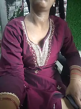 Snapshot of your_favourite_bhabhi chatting on 07/29/26, 07:06 your favourite bhabhi online show from 07/29/26, 07:06
