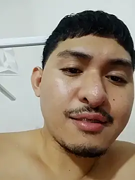 Snapshot of cuteipinoy chatting on 10/26/25, 08:20 cuteipinoy online show from 10/26/25, 08:20