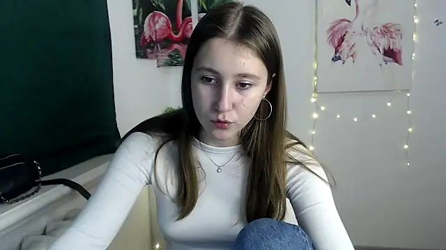 Milka kamila online show from 10/15/25, 12:49