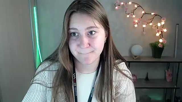 Snapshot of Milka_kamila chatting on 05/22/26, 01:17 Milka kamila online show from 05/22/26, 01:17