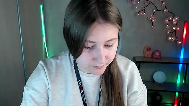 Snapshot of Milka_kamila chatting on 05/24/26, 12:32 Milka kamila online show from 05/24/26, 12:32