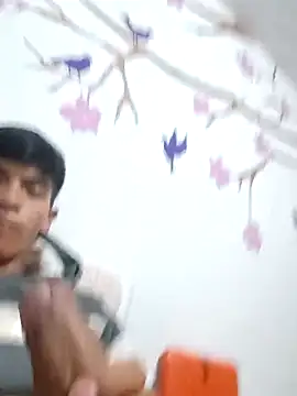 Snapshot of DavidVergagigante420 chatting on 10/02/25, 04:52 DavidVergagigante420 online show from 10/02/25, 04:52