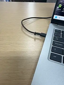 andres52720 online show from 04/22/26, 08:21