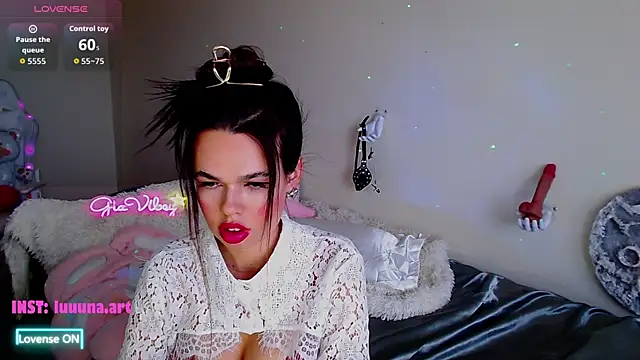 Snapshot of Gia_Vibey chatting on 05/28/26, 02:36 Gia Vibey online show from 05/28/26, 02:36