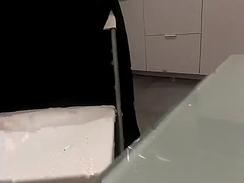 Snapshot of BogossFrench chatting on 10/04/25, 07:34 BogossFrench online show from 10/04/25, 07:34