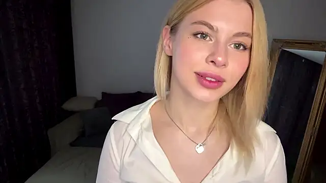 Lil Elisa online show from 09/11/25, 10:48