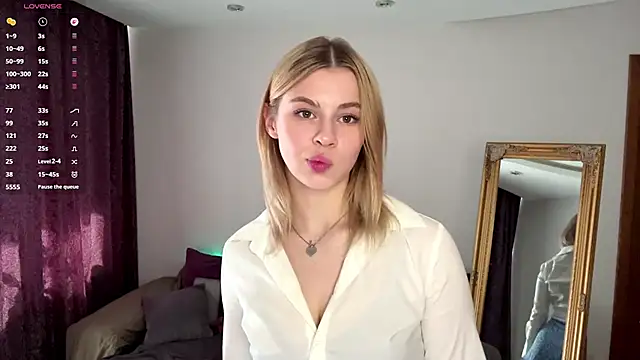 Lil Elisa online show from 09/19/25, 11:11