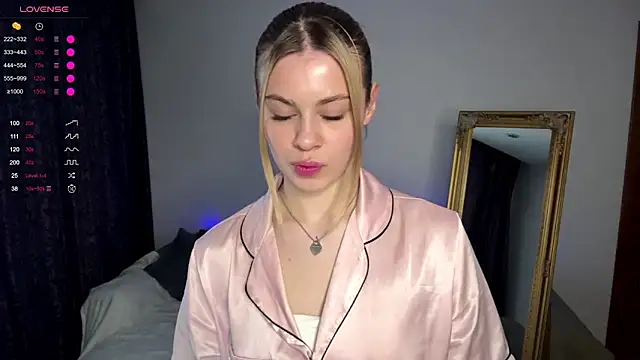 Lil Elisa online show from 10/26/25, 11:16