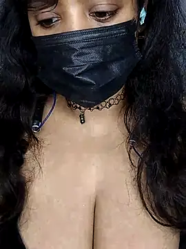 aliyaa9900 online show from 10/30/25, 07:25