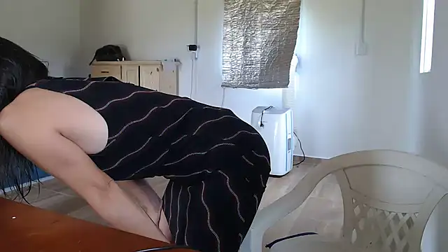 Missforever online show from 12/14/25, 03:17