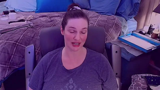 ninajaymes online show from 02/19/25, 04:55