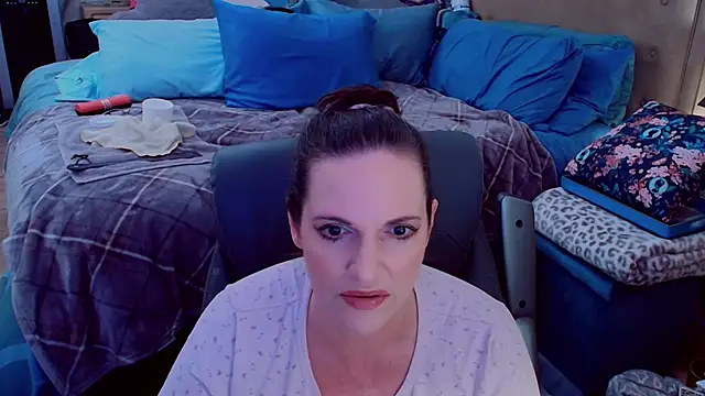 Snapshot of ninajaymes chatting on 06/11/26, 12:32 ninajaymes online show from 06/11/26, 12:32