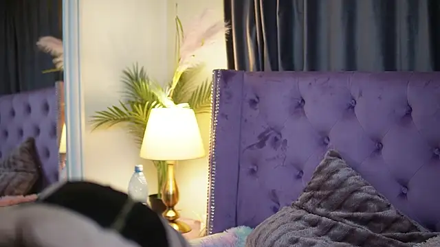 SaraiAngel online show from 04/21/26, 06:34