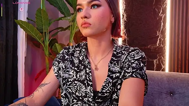 Snapshot of La_Diabla_111_ chatting on 01/05/26, 08:23 La Diabla 111 online show from 01/05/26, 08:23