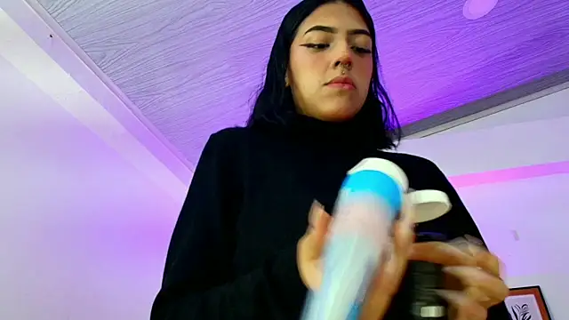 Dulce Bella  online show from 03/07/26, 03:36