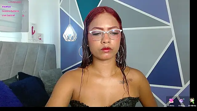 Snapshot of Chloe_Brown3 chatting on 10/11/25, 06:06 Chloe Brown3 online show from 10/11/25, 06:06